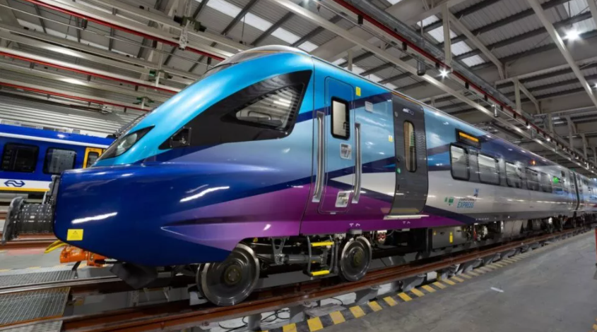 ES-Human-Capital-blog-noticia-hydrogen-train-prototype-4